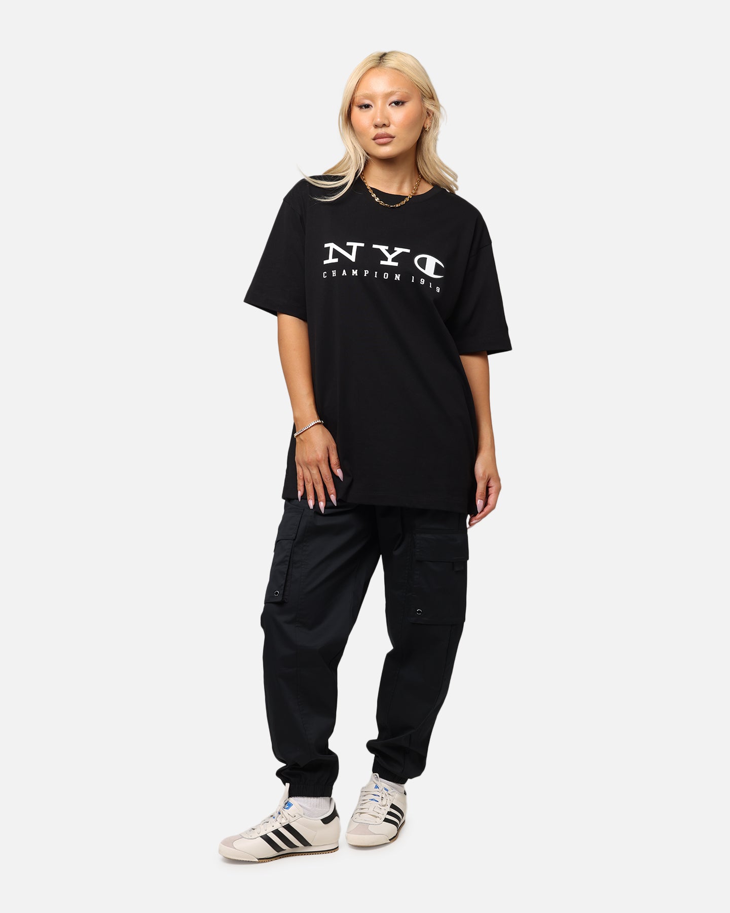 Champion Rochester Black Graphic T-Shirt - Elevate Your Street Style