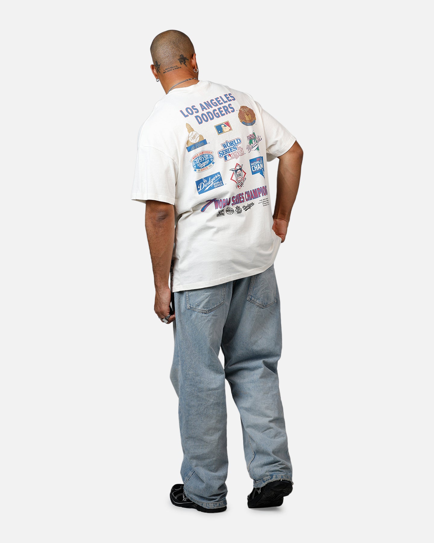 Mitchell & NessT - 