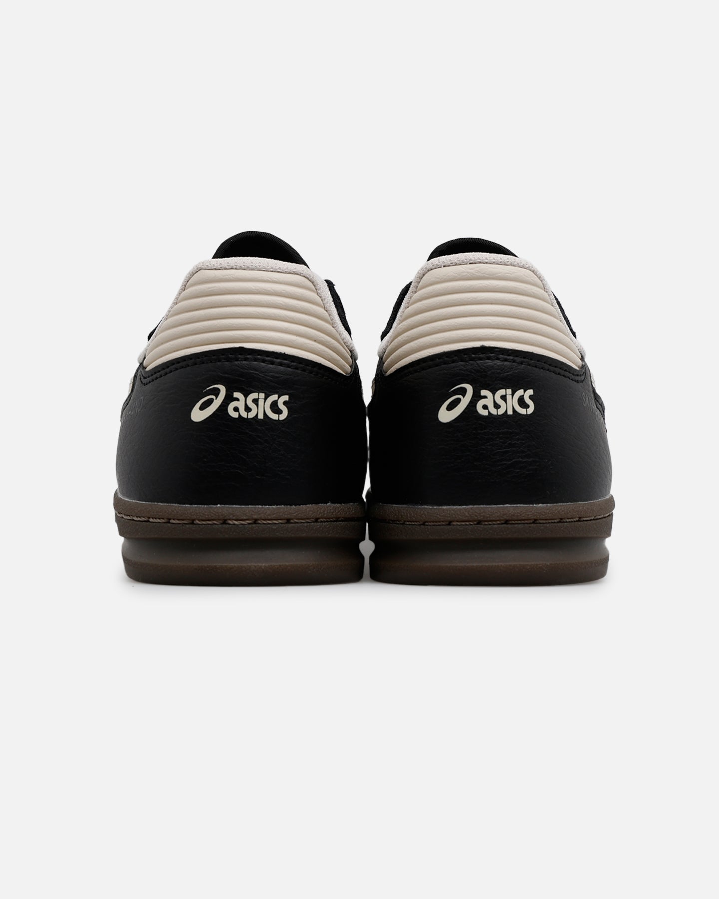 Asics Skyhand OG Black - The Ultimate Sneaker for Style and Comfort