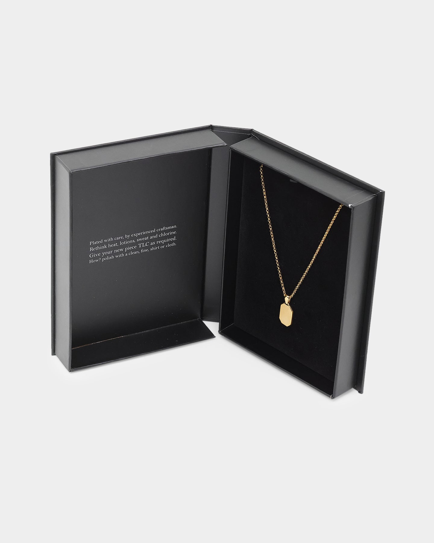 NXS Gold Tag Chain - A Must-Have for Your Style